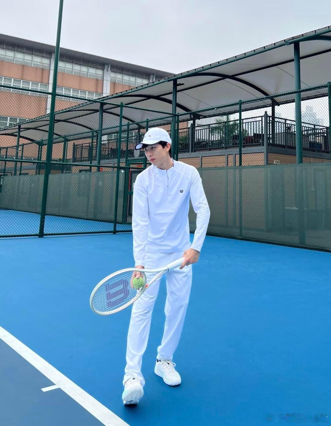 这不就是 现实版的网球王子吗？林高远