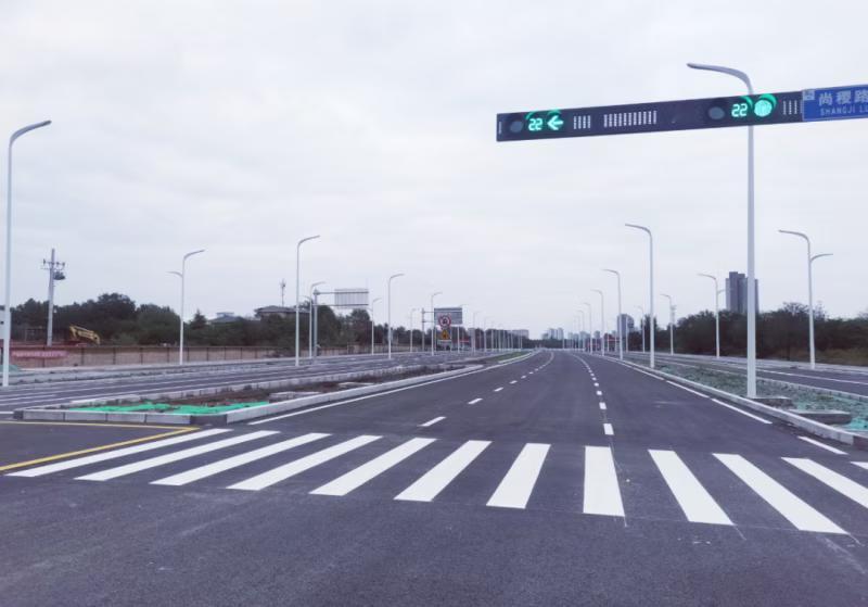 好消息！西安又一条城市干道正式通车放行....

近日，西安经开区迎来交通建设的