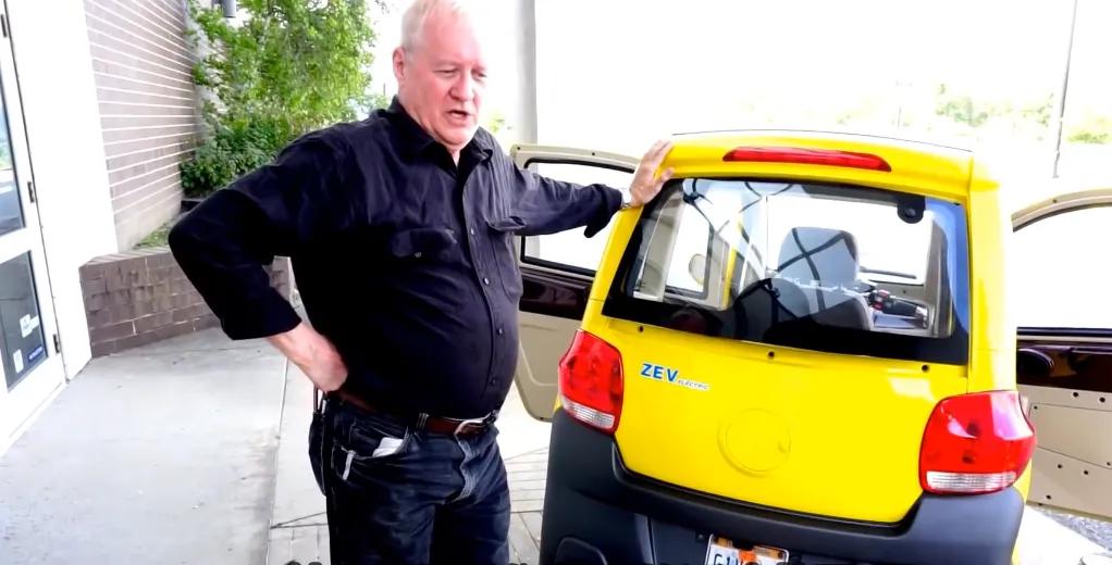 咱们国内的“老头乐”和电动三轮车，到了美国摇身一变成了“低速代步神器”，火得一塌