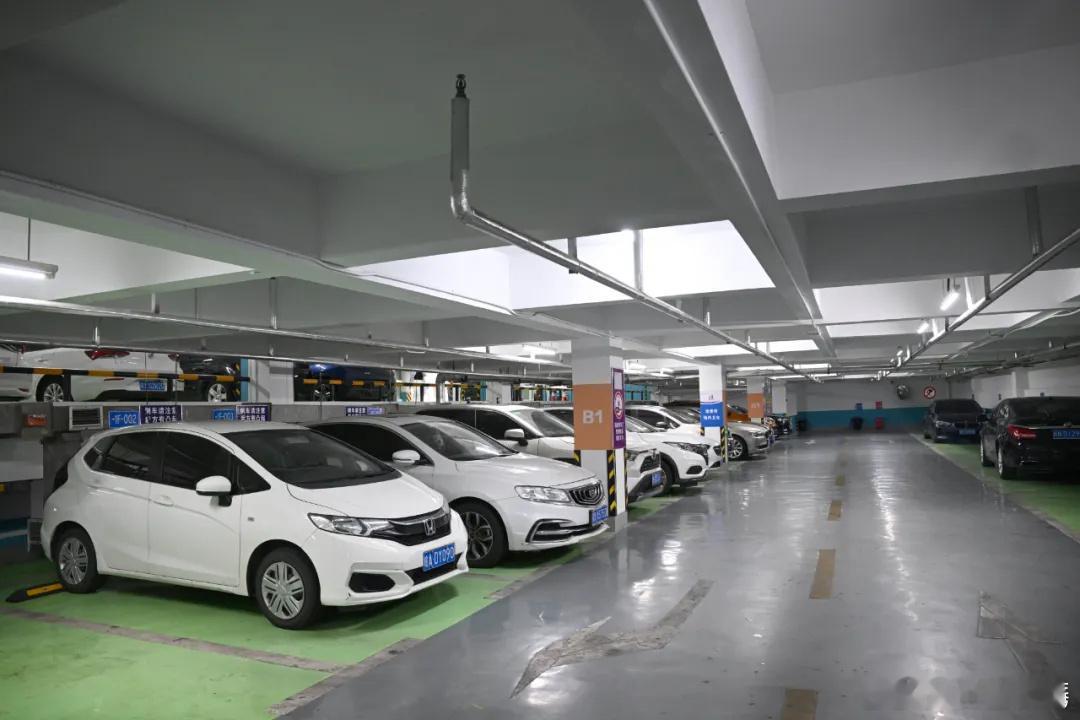 【 合肥市将优化住宅小区停车等规划管理  请你来提意见[话筒]】拟将支持住宅小区
