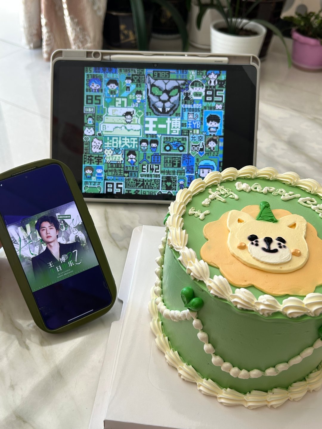 #王一博工作室发庆生视频##王一博[超话]#生日快乐哦，27岁的王一博，感觉真的