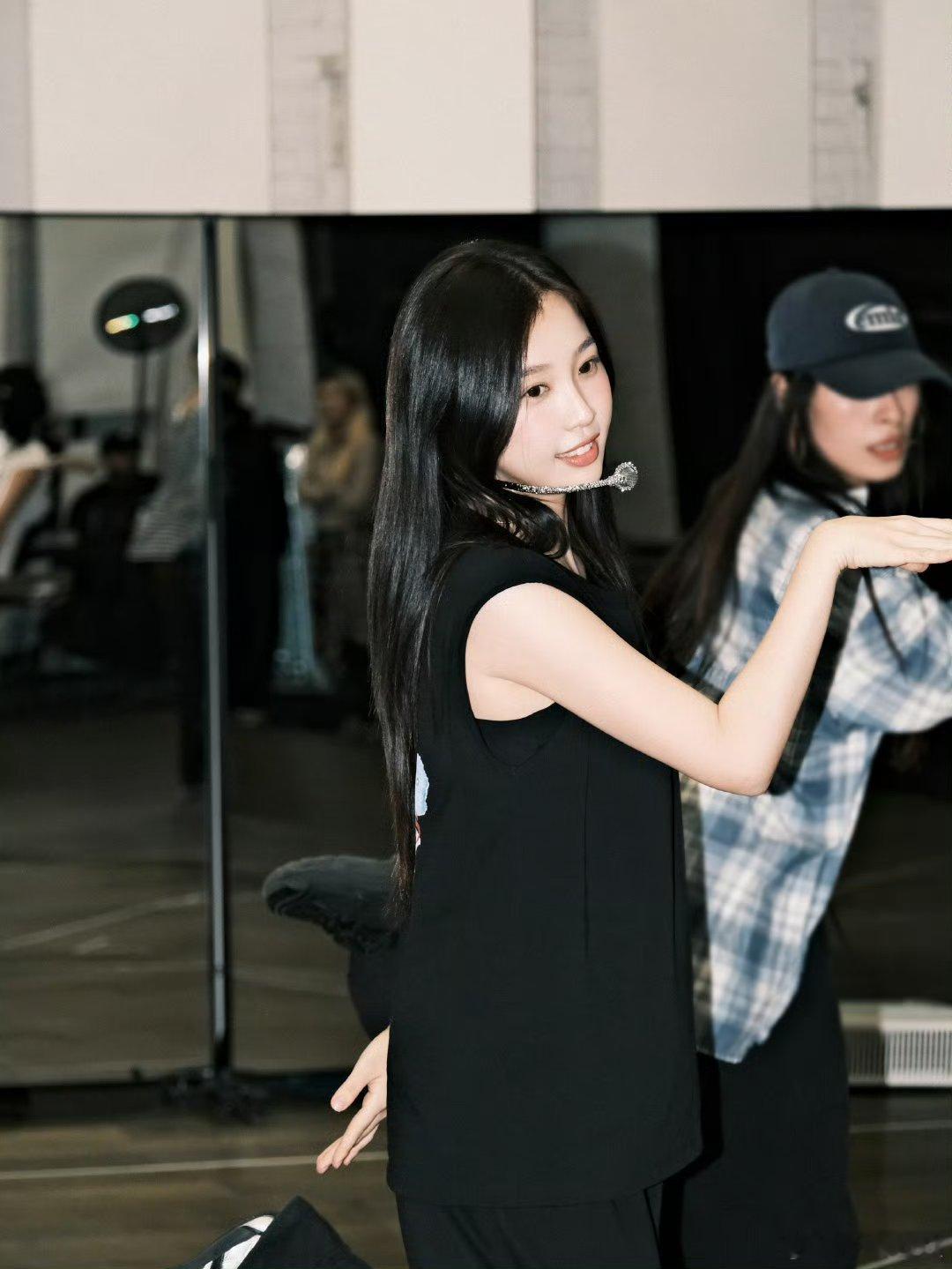 🐟虞书欣双轨  🐟虞书欣姜暮 The flower will wither 