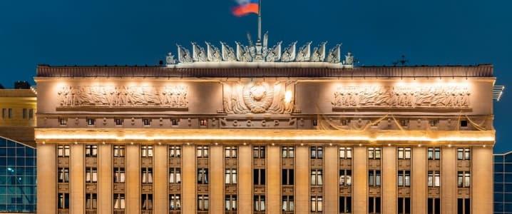 乌克兰在波罗的海无人机袭击中瘫痪了俄罗斯40%的石油出口能力

在新一轮袭击瘫痪