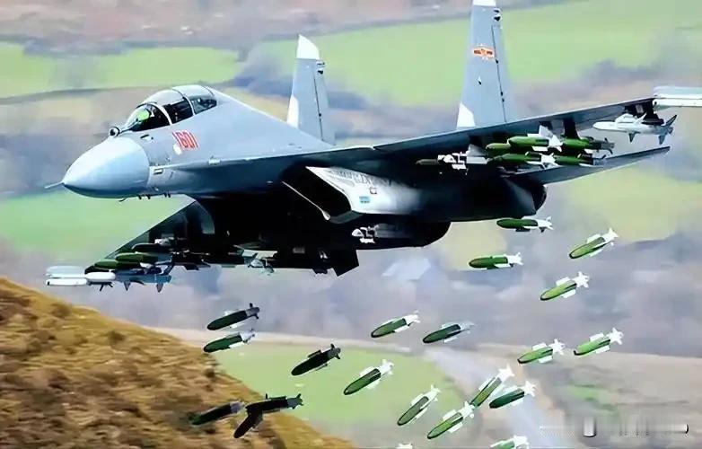 8架歼16围猎6架阵风！央视推演暗藏体系作战玄机
 
12月24日央视军事频道意