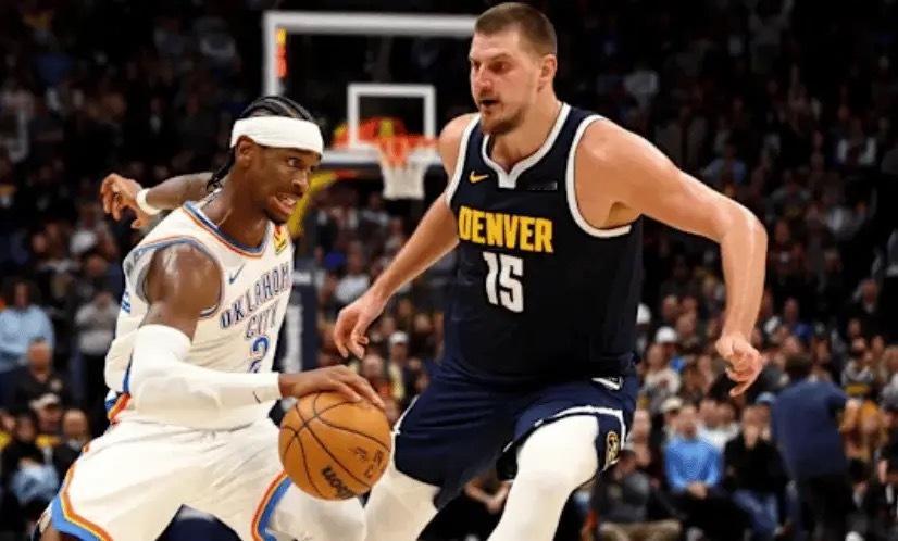 NBA官网更新2025-26赛季西部球员前十排名，具体如下：1、尼古拉-约基奇 