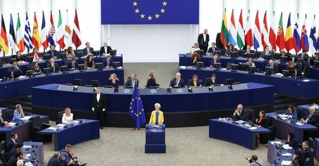 欧洲的衰败是什么原因造成的？欧洲现在是一天不如一天，说句实在的，就是自己折腾的。