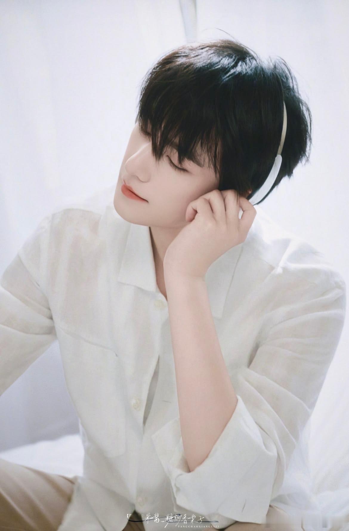 杨洋雨霖铃 yy 杨洋展昭“希望你能在未来的日子里，继续保持你的热情和活力。”