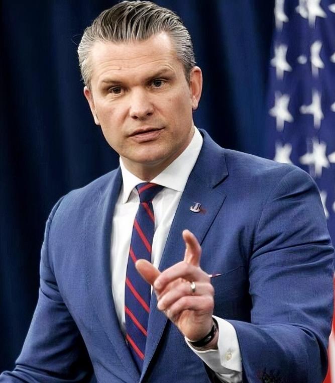 快讯！美国防长拒绝回应中国、俄罗斯呼吁停止袭击伊朗。刚刚，美国防长赫格塞斯在记者