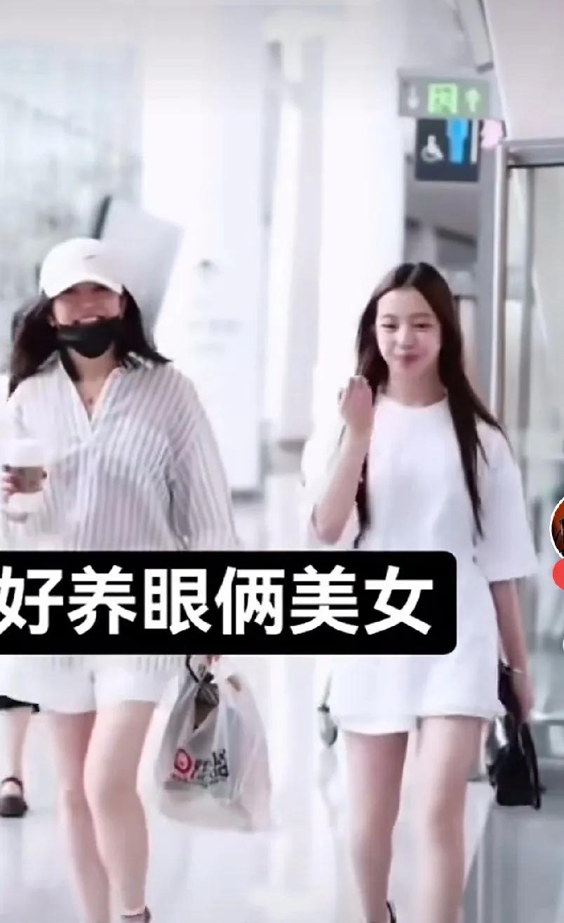 美微又要出道了吗，最近总是刷到她，之前网上都看不到她。
日子过得真快，她女儿都长