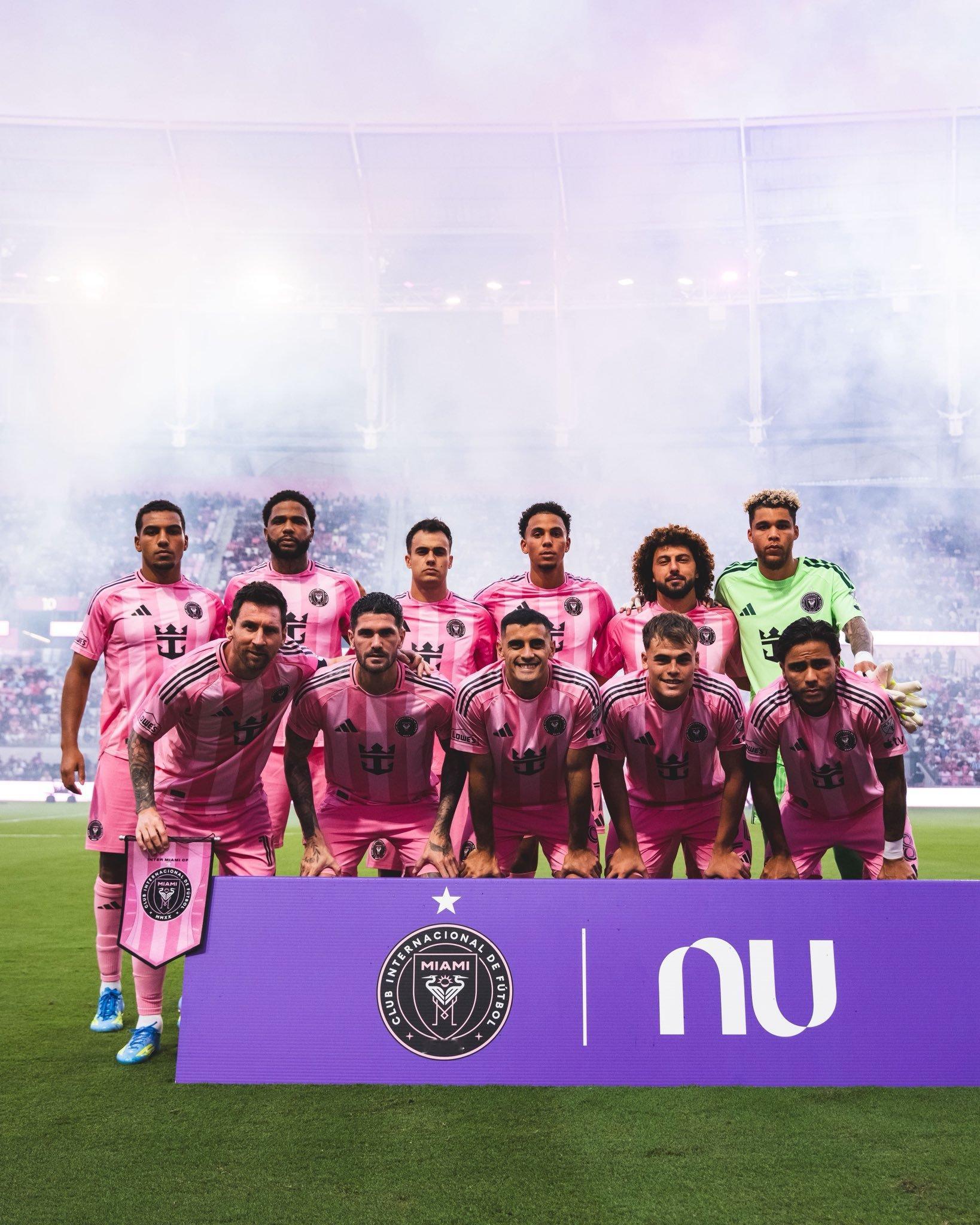 这半场太难了，好在最后扳平比分，下半场加油吧大家，别再浪费机会了……梅西迈阿密国