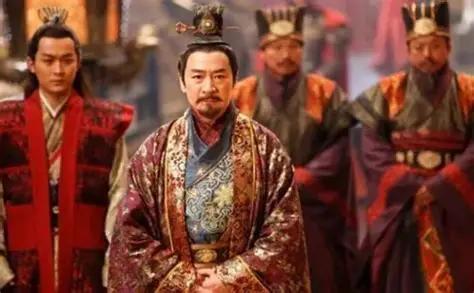 公元617年，一个51岁的中年男人带着3万人从太原出发，目标是一千里外的长安。前