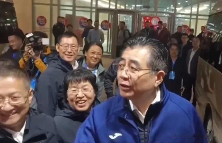 新足协主席宋凯上任后的六大改变——落实稳、准、严、新、实！

1，国足出征——一
