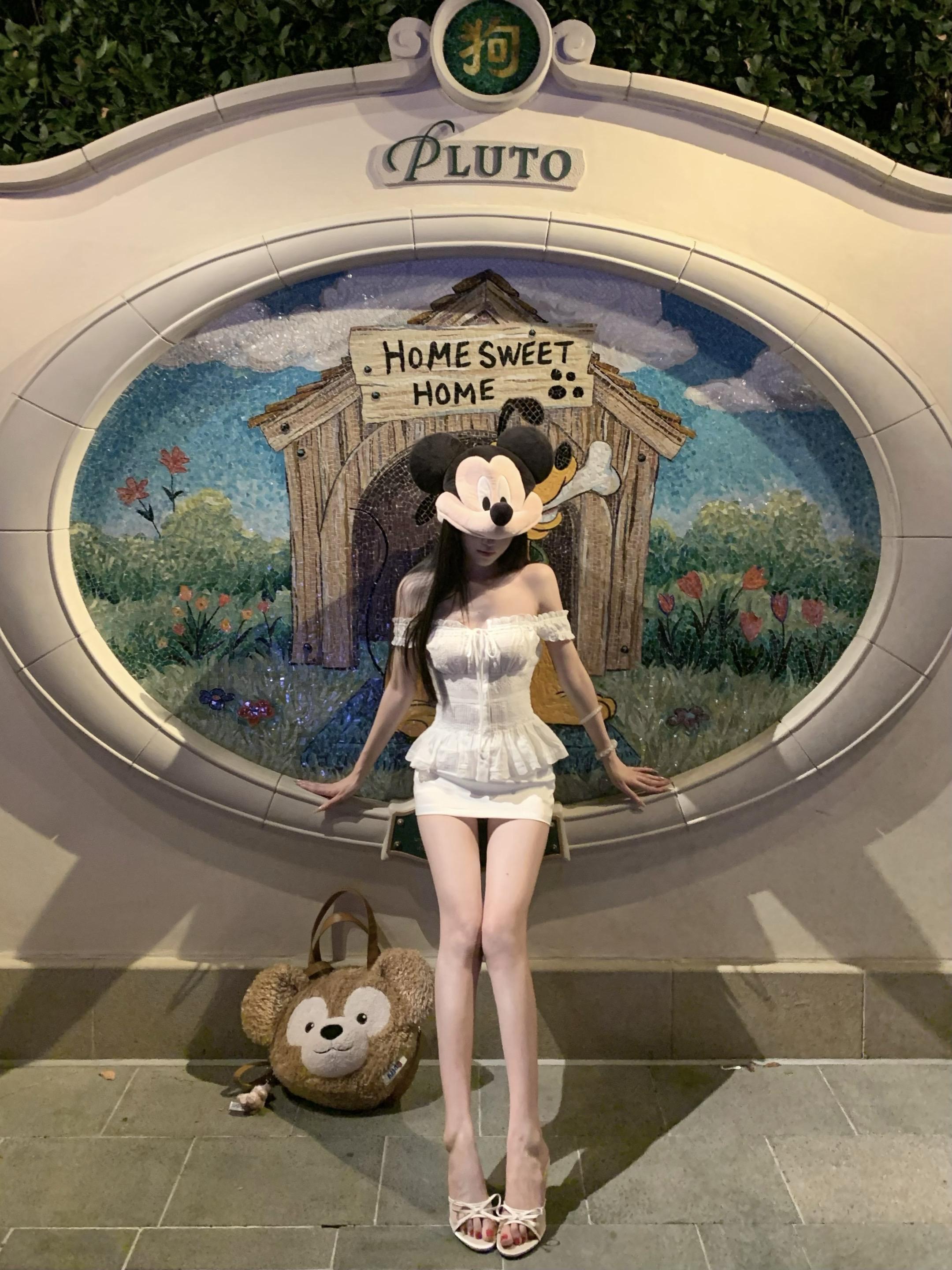 无法离开迪士尼的女人~ ๑'ᵕ'๑