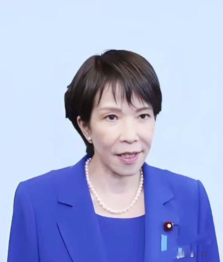 快讯！
一觉醒来日本宣布了！

日本国会大厅里发生了一件令人振奋的事情：举重标语