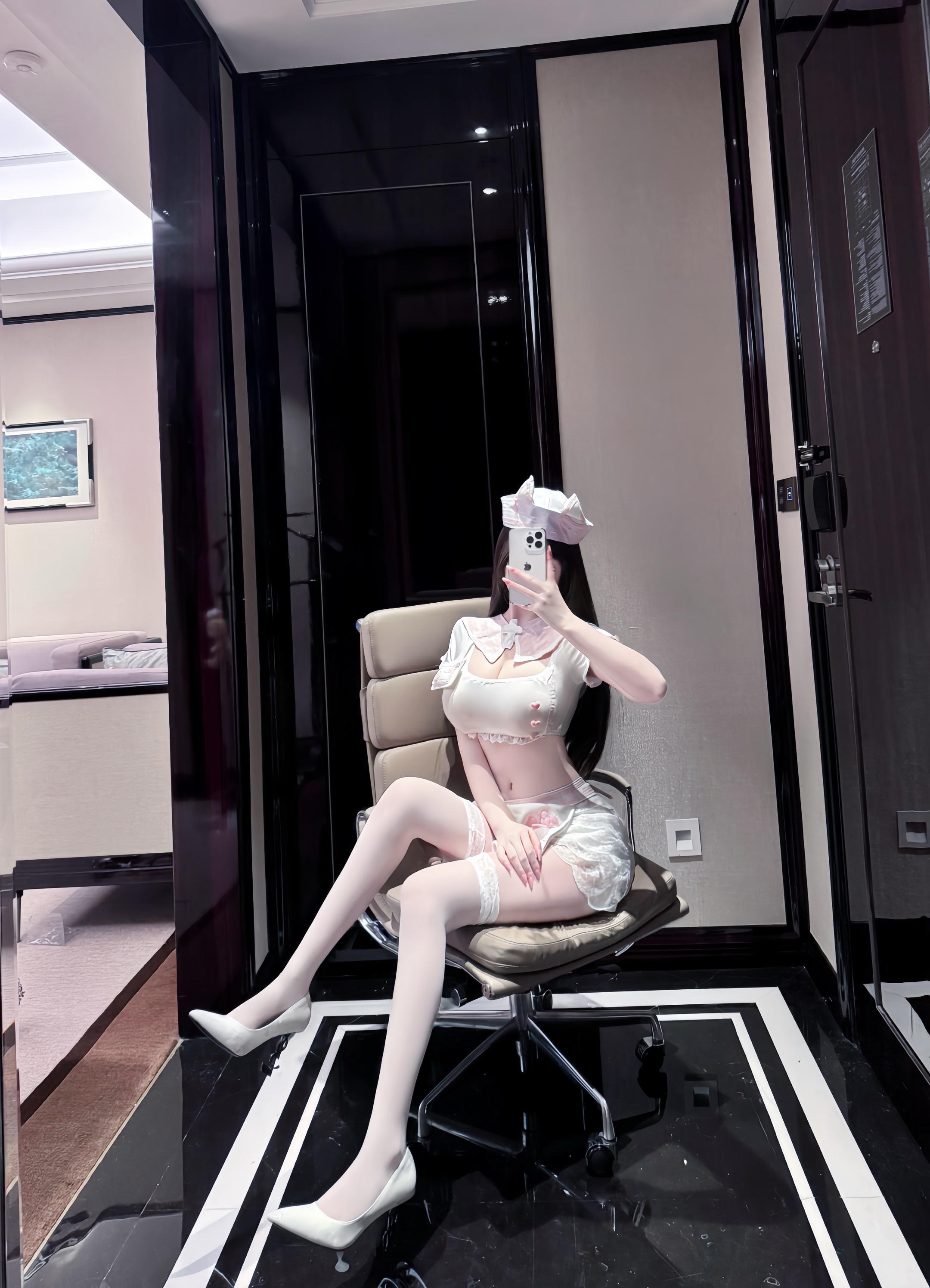 我明白要你爱是荒谬的要求