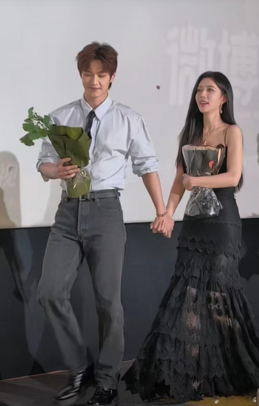 孟子义何与牵手剧宣孟子义何与这真的不是在结婚吗哇 