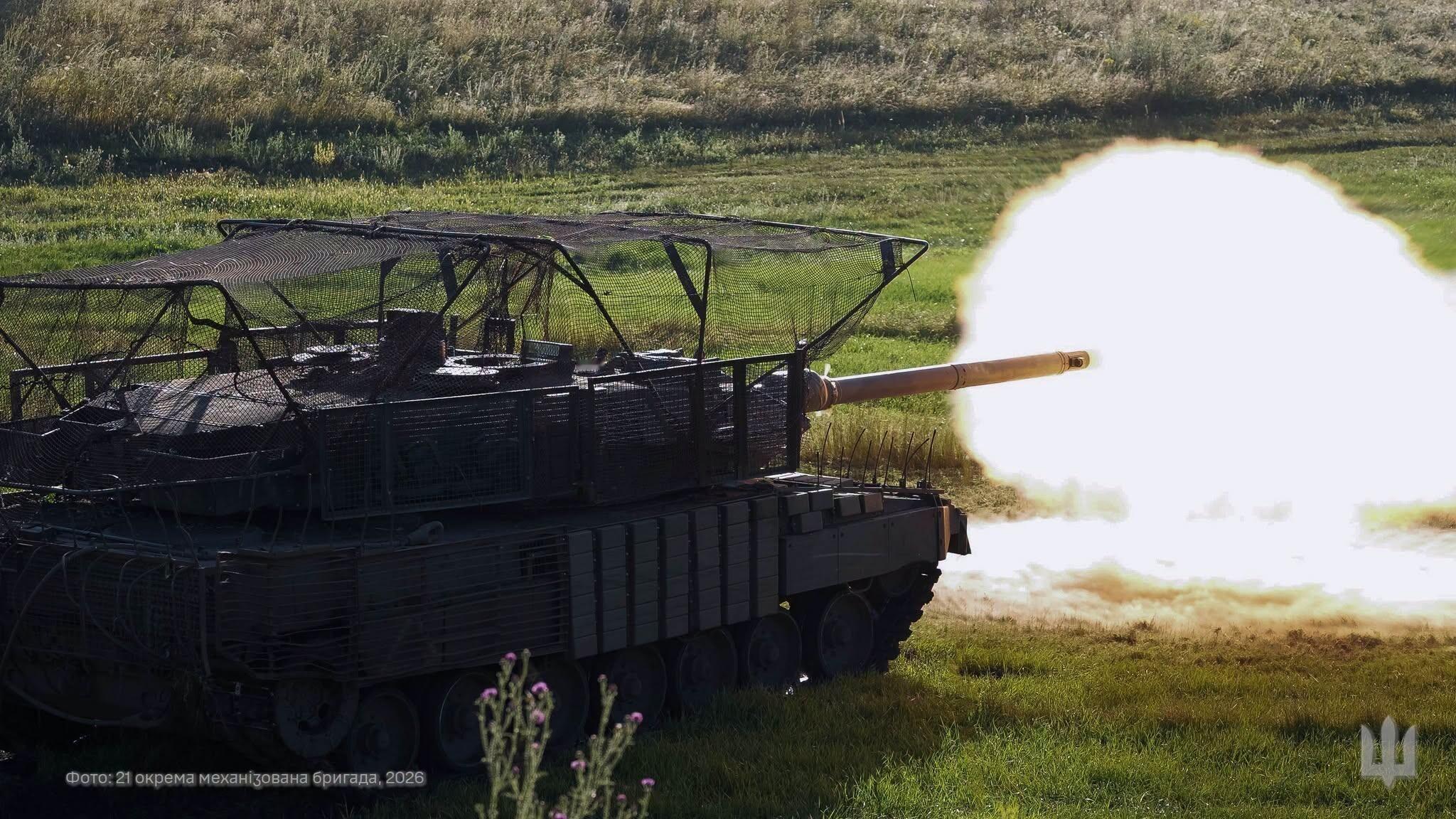 每天认识一件兵器 乌克兰第21独立机械化旅的Leopard 2A6PRT 