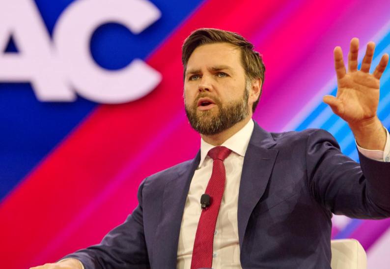 美国政坛剧变将至？万斯若上台将彻底改写美国格局

麻烦看官老爷们右上角点击一下“