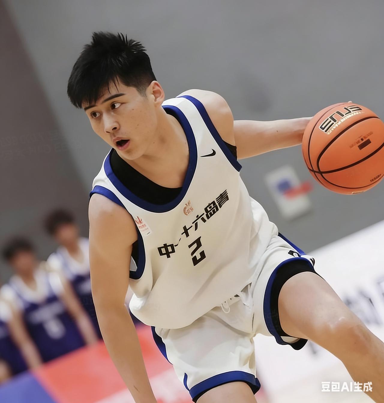 杜锋球迷说的最多的话：杜指导是原意给年轻人机会的。杜指导的用兵有两个迷：
1，上