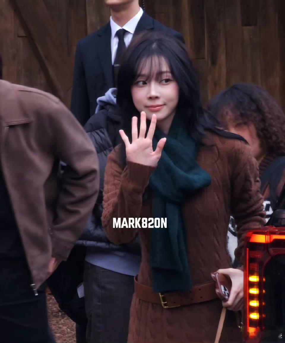 今天出席拉夫劳伦活动金玟庭 李马克 朴综星 郑秀晶 ​​​