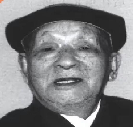 1932年，王盛荣从敌人刀下救下毛主席，18年后却因贪污被判死刑，毛主席知道后，