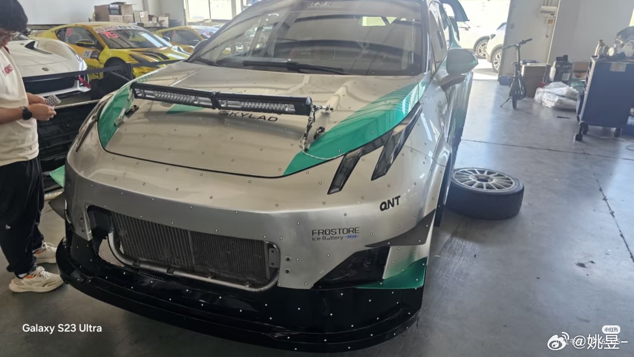 网传《飞驰人生3》正在拍摄中主角车竟然是领克Z20！第三部的故事会怎么讲？我还挺