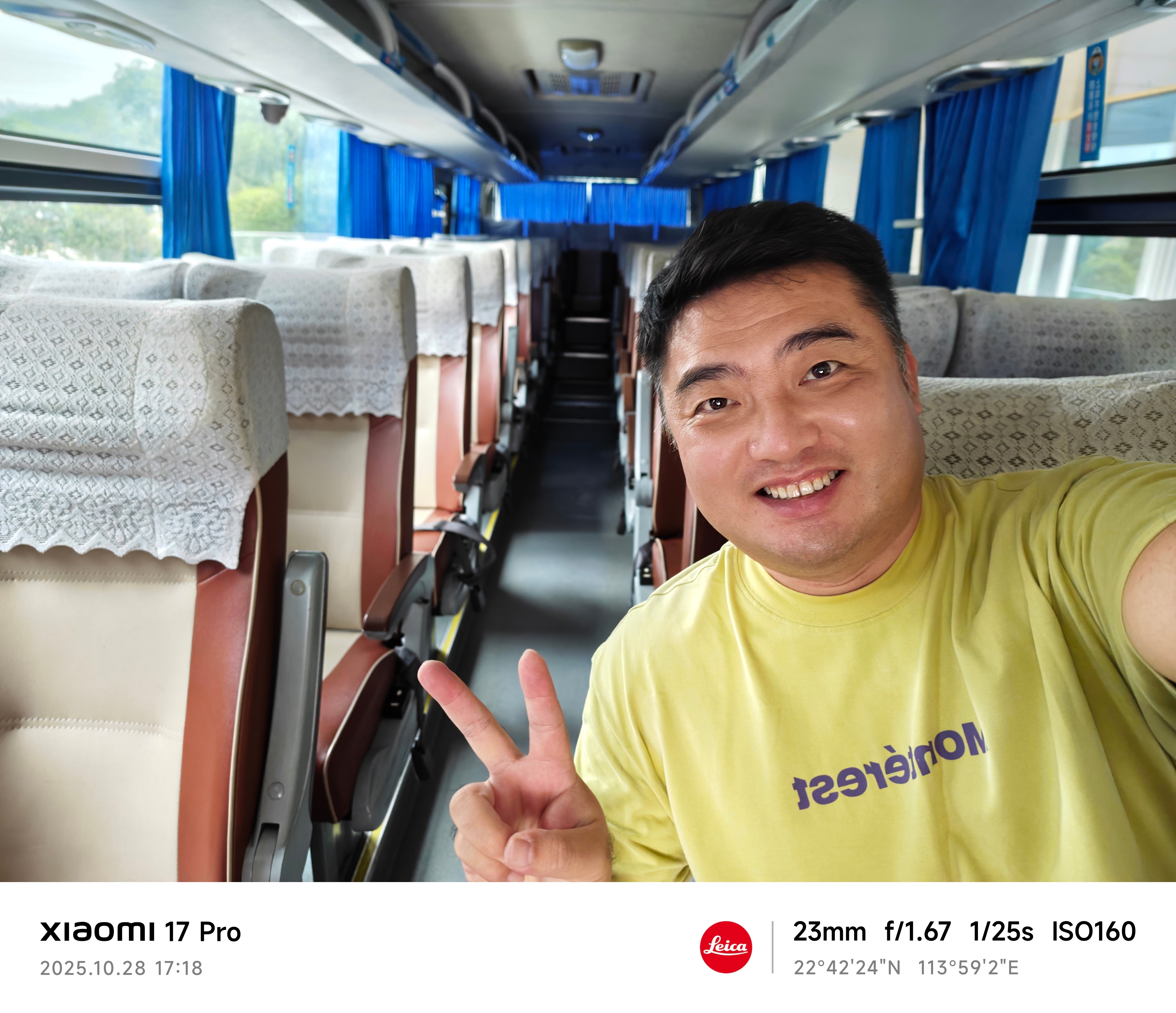 这辈子没坐过这么富裕的车，巨大一个大巴车就我一个人[允悲][允悲][允悲][允悲