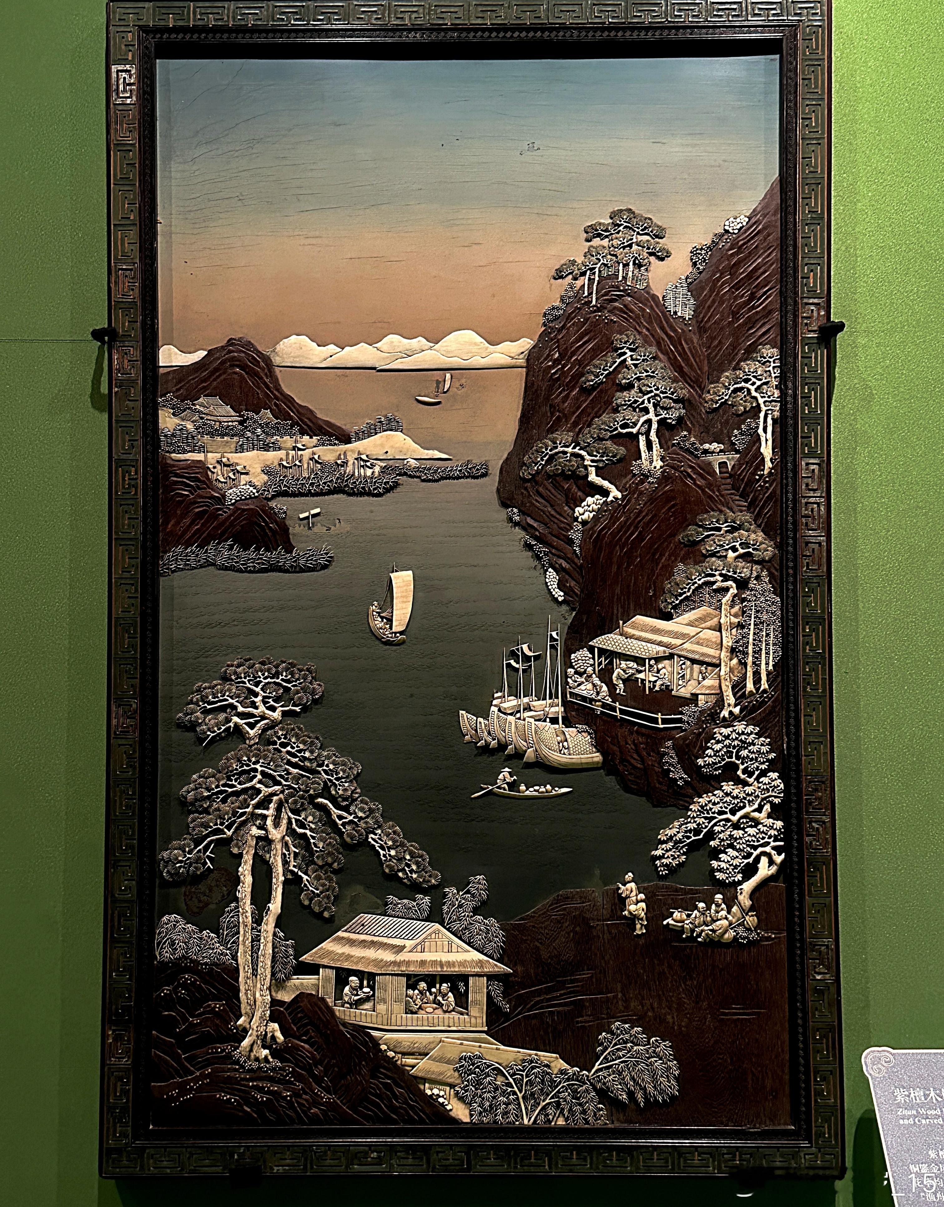 紫檀木嵌玉山水人物图挂屏 清  （公元1644-1911年）故宫博物院藏画面立体