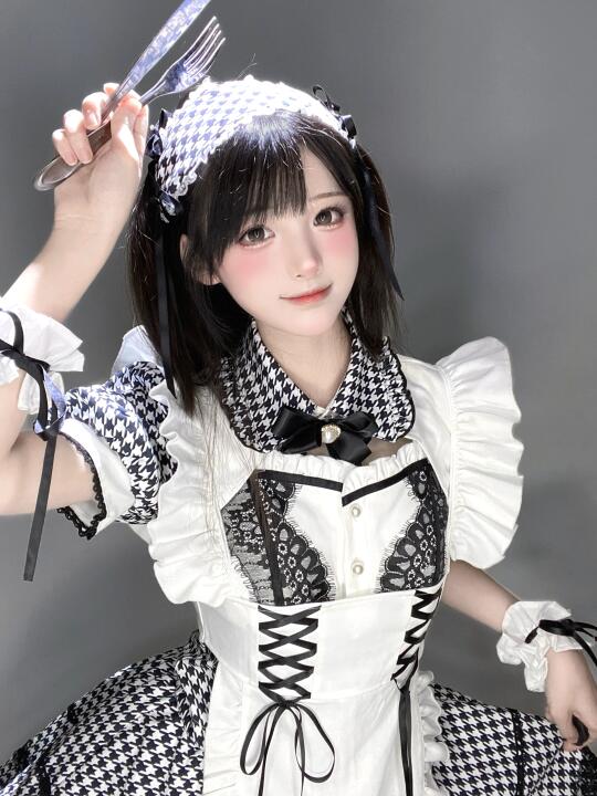 🍴萌得不像国牌的妹抖服…