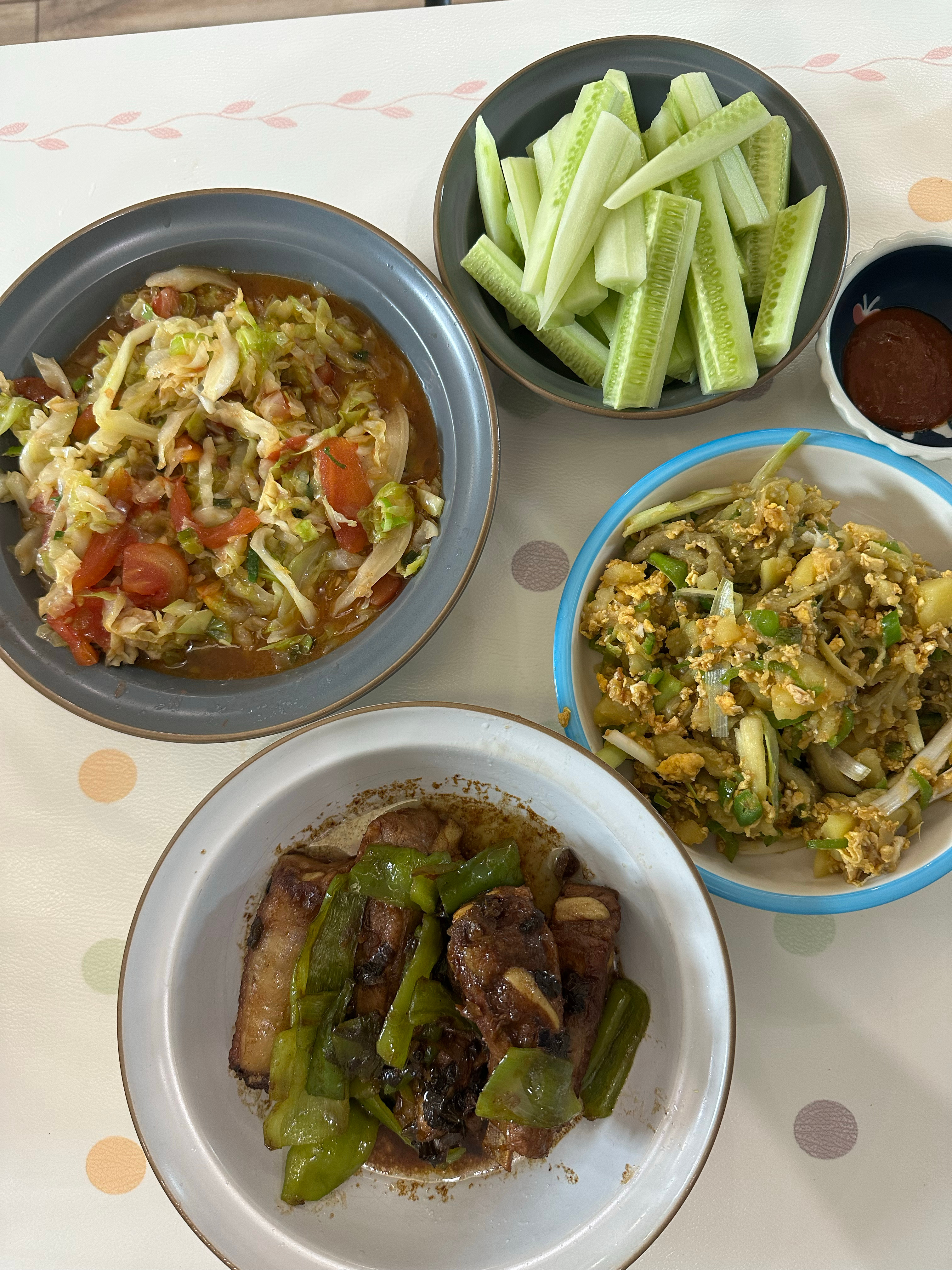 吃饭啦🍽️ 