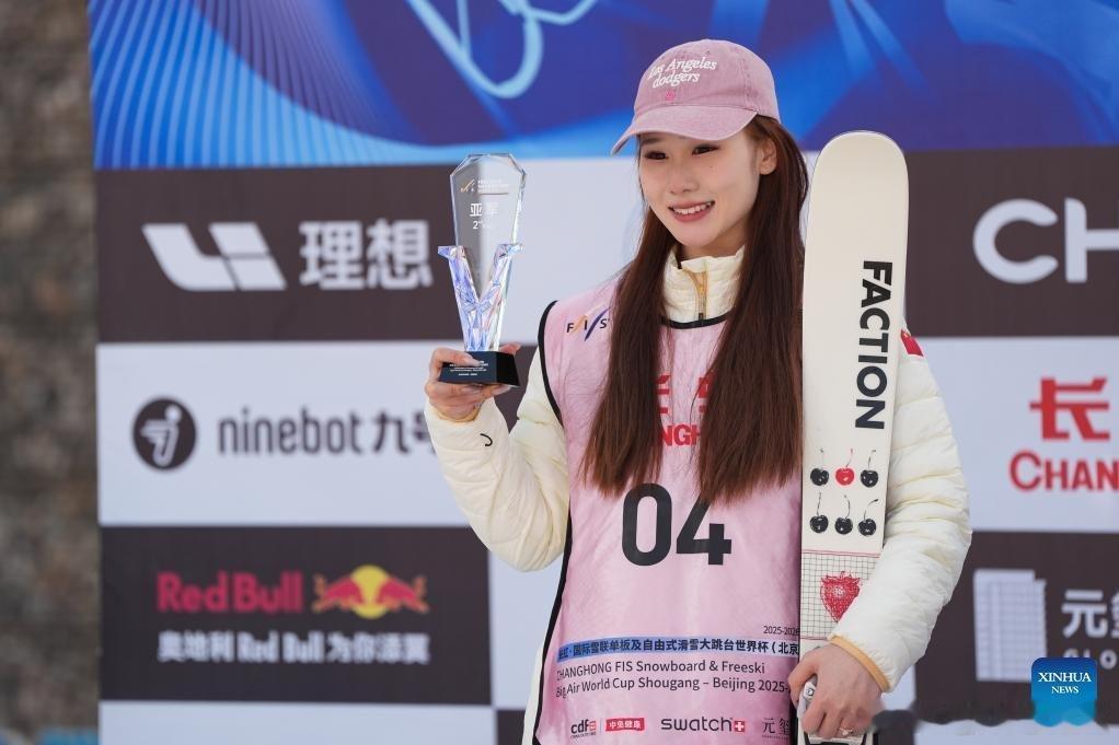 刘梦婷在抖音里直播说，她有偶像，偶像是孙颖莎！冬奥会此刻皆不凡刘梦婷的偶像是孙颖