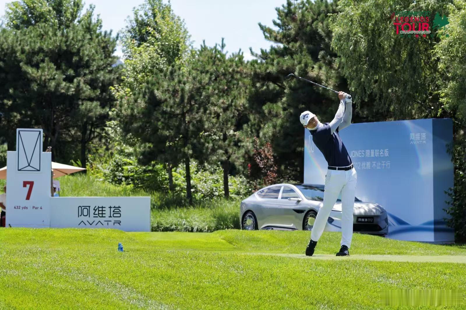 塔子能行，搞了波高尔夫赞助，阿维塔012可能会很受高尔夫人群喜爱，毕竟质感，调性