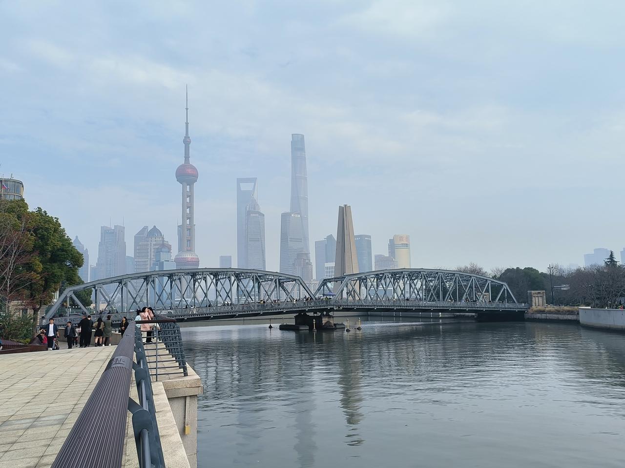 我的最大爱好就是拍照📸

北外滩外白渡桥🌉随手拍~