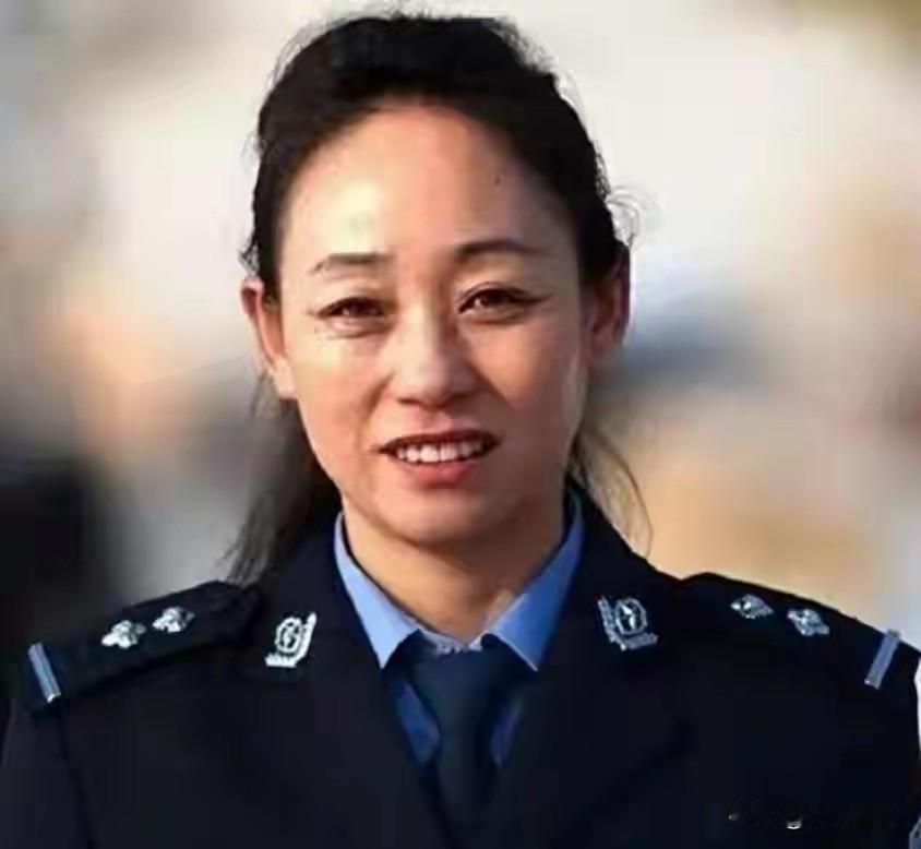 农村女孩董艳珍：没上过大学，凭祖传绝技逆袭，美国多次想挖走她。
 
董艳珍出生在