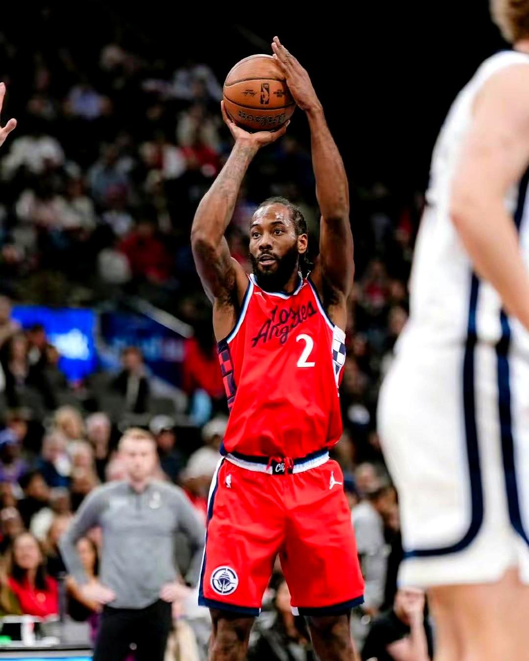 快船不敌灰熊三连败，伦纳德空砍39分！
 

就看着哈登又当爹又当妈地扛着球队，