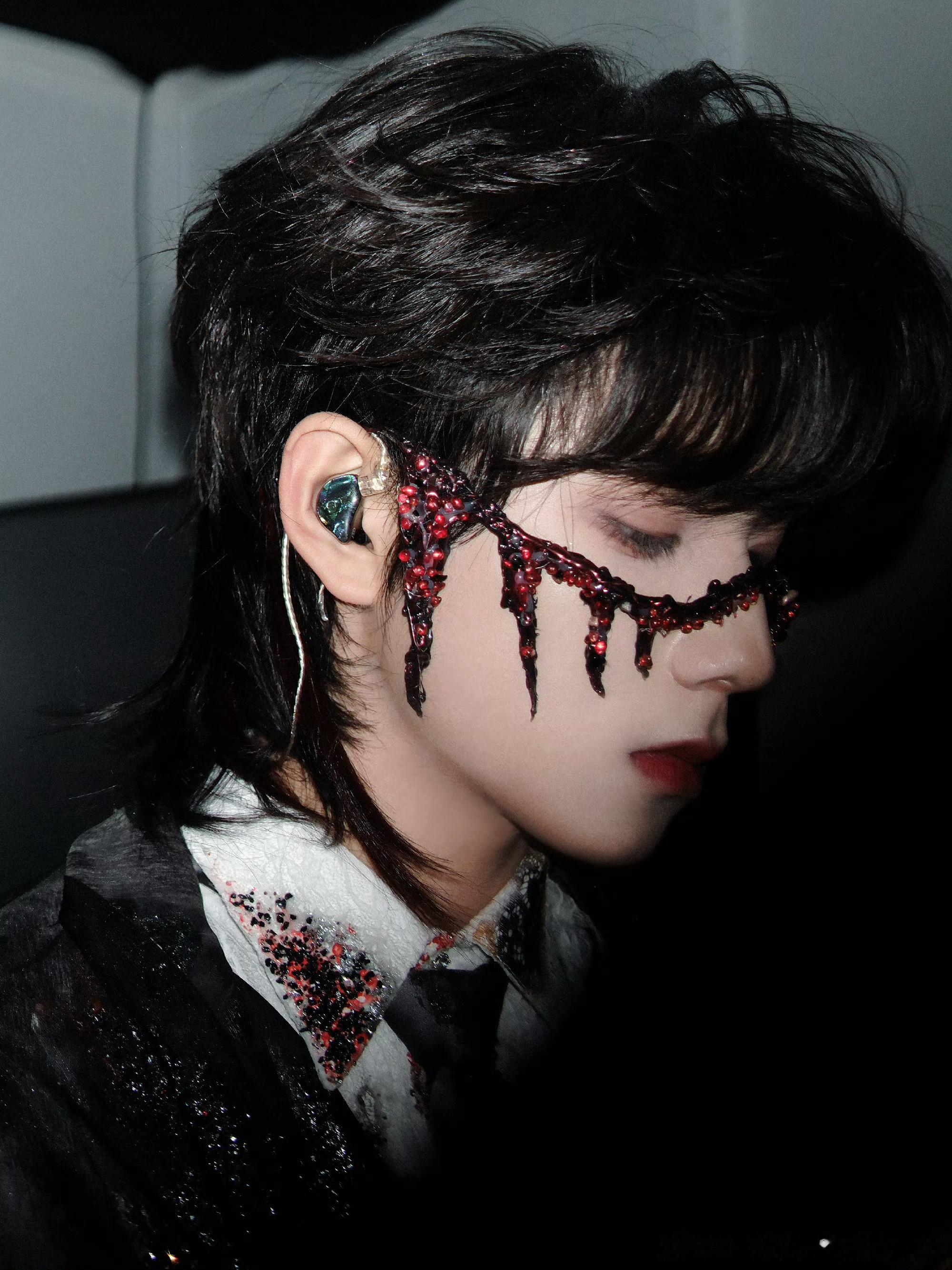 王橹杰荣耀之战总结长文 橹橹的荣耀之战总结长文来啦，依旧是配上了可爱颜文字㌥(ง