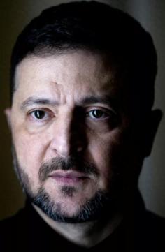 俄罗斯本来就在俄乌战场上占据优势，如今春天逐渐到来，双方的交战很可能会重新进入活