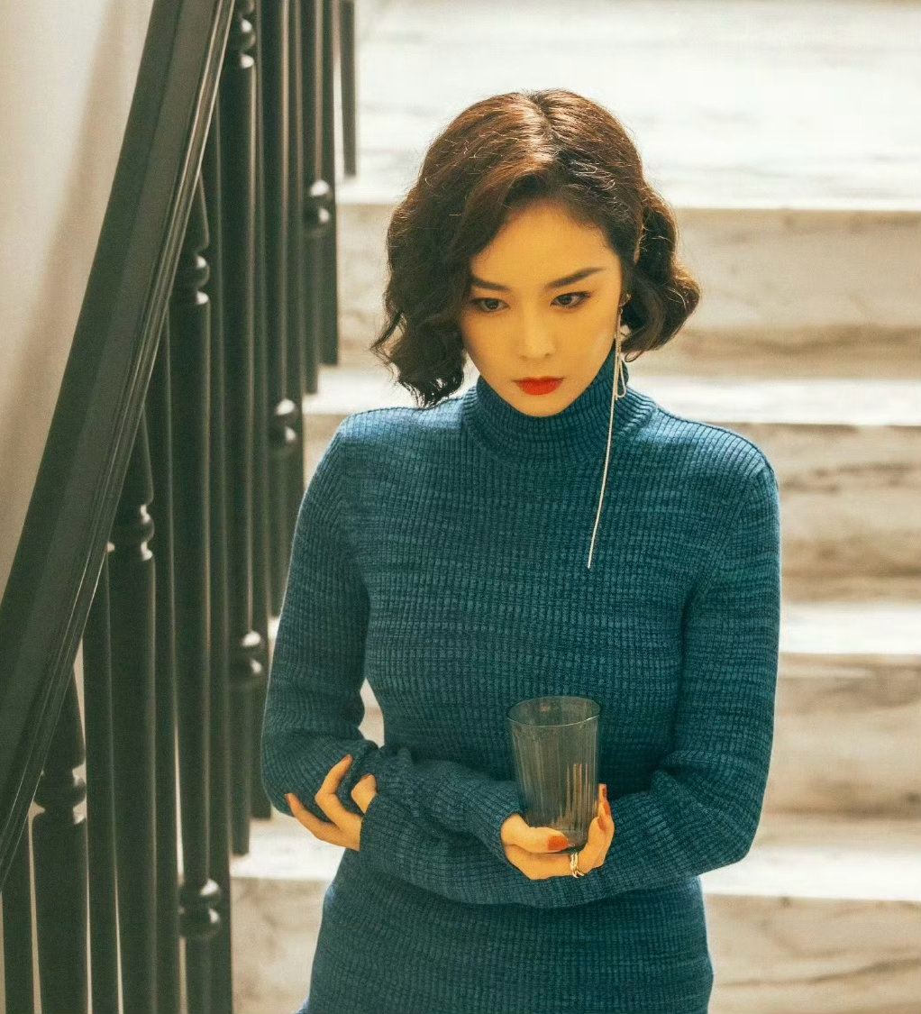 高叶也逃不过被叫大姐 高叶在《食神·百厨大战》被叫大姐了哈哈哈哈！印象里她不是人