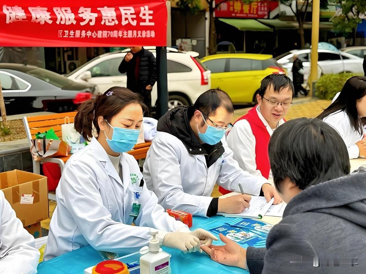 以前看病像“抢票”，以后看病能不能像下楼取快递？

9月14日这场发布会，信号很
