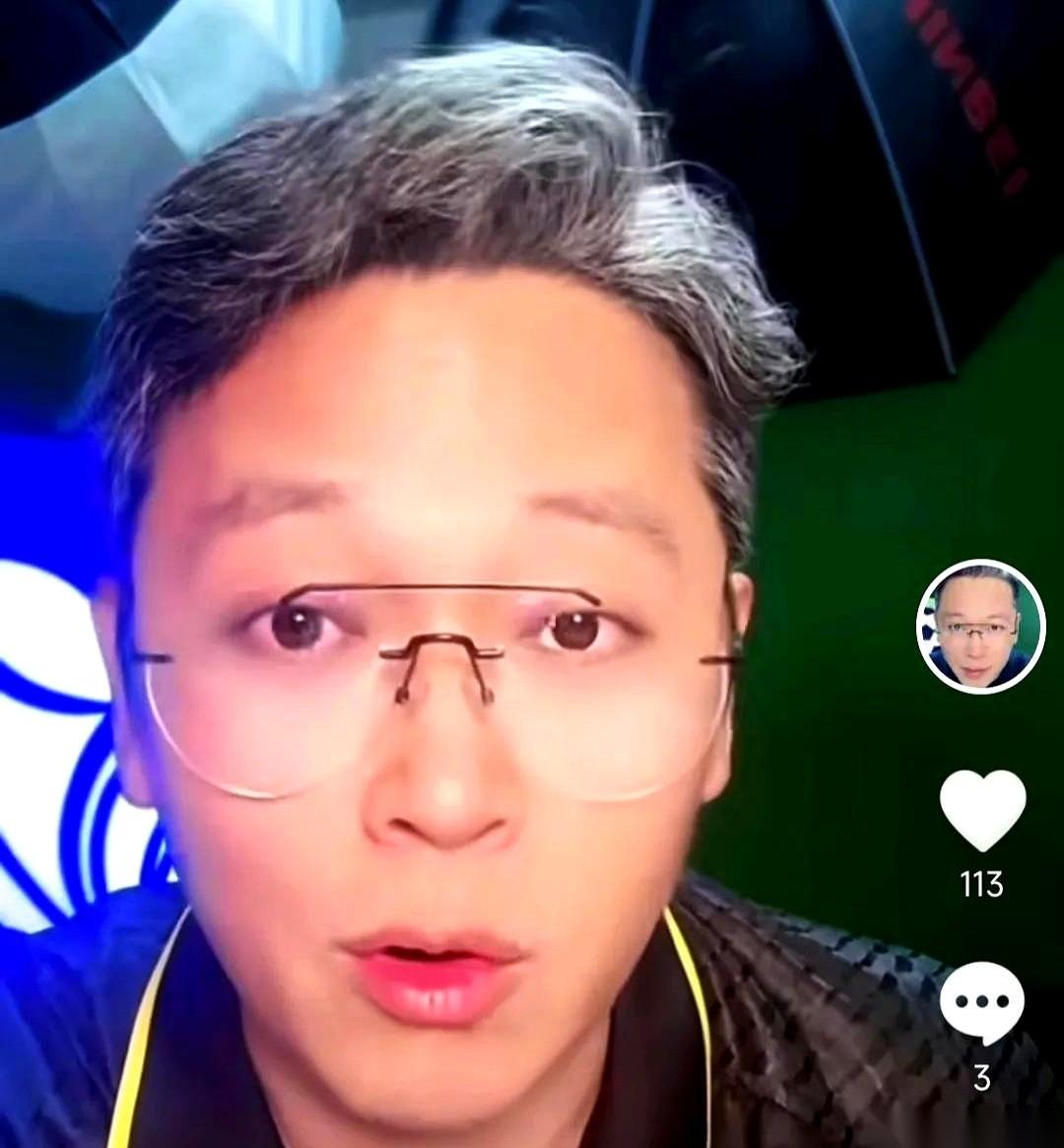 刚拿了五连胜的大连英博，成了最近风头最劲的球队。解说员周亮在直播间里，直接撕开了