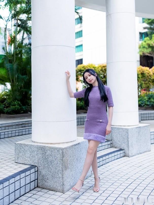 「視后」龔嘉欣將事隔年多再投入拍攝新劇，最近趁未開始拍攝，努力衝刺工作搵真銀。她