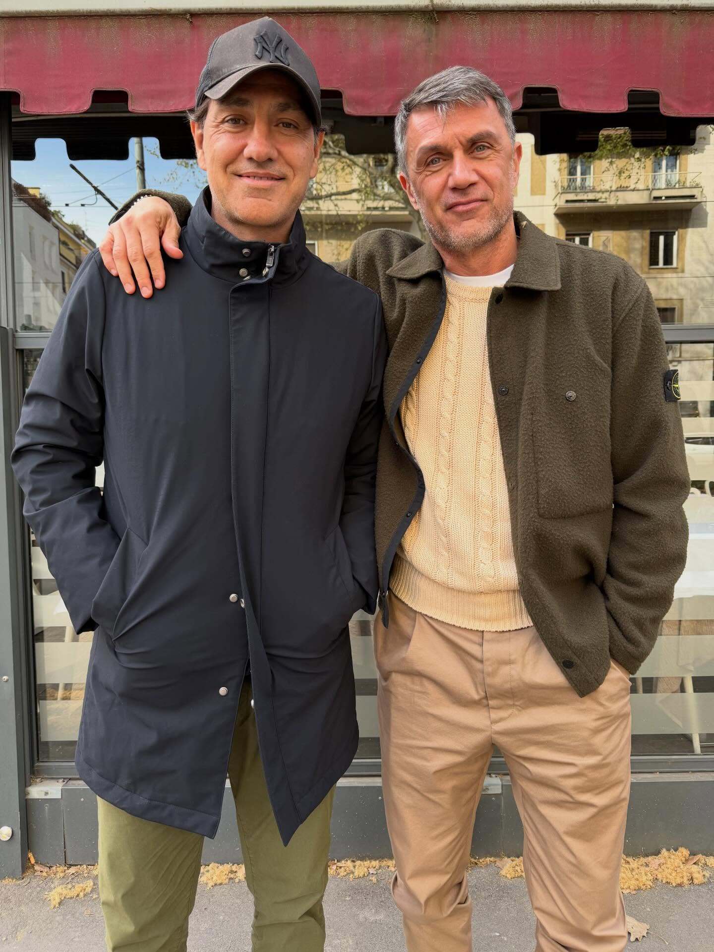 【内斯塔🇮🇹】 “今天一次特别的午餐。🙌🏻❤️🖤”sempremila