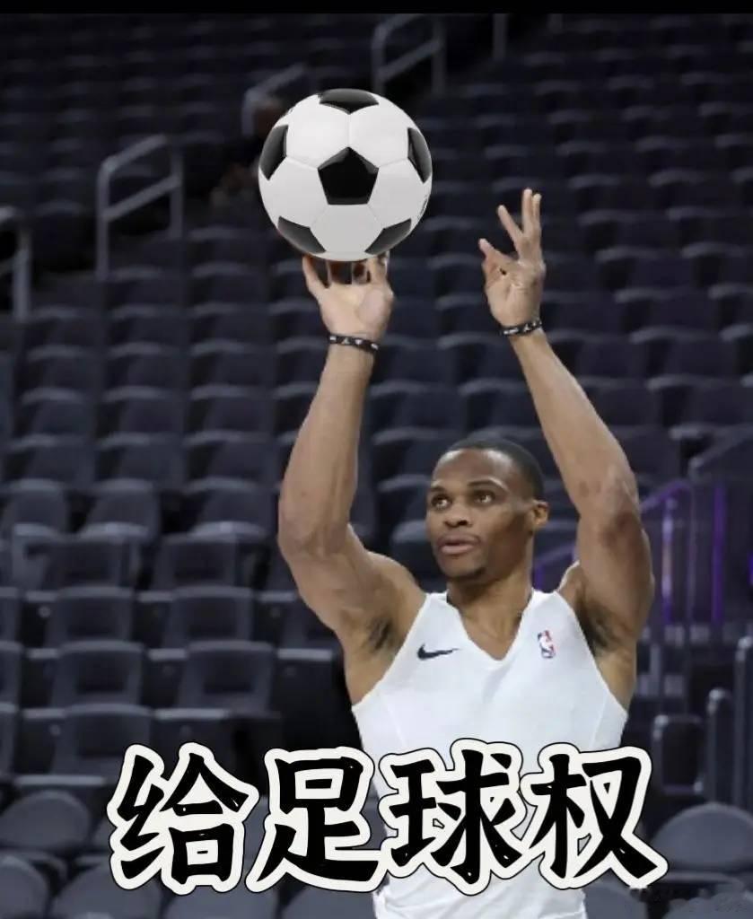 库明加的采访进一步证实他就是个纯绿，明明有更好的回答方式，他就非要头铁，给你一个