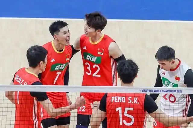 温子华知耻而勇，终于在亚运小组赛中帮助中国男排复仇韩国队，拿到八强入场券。前不久