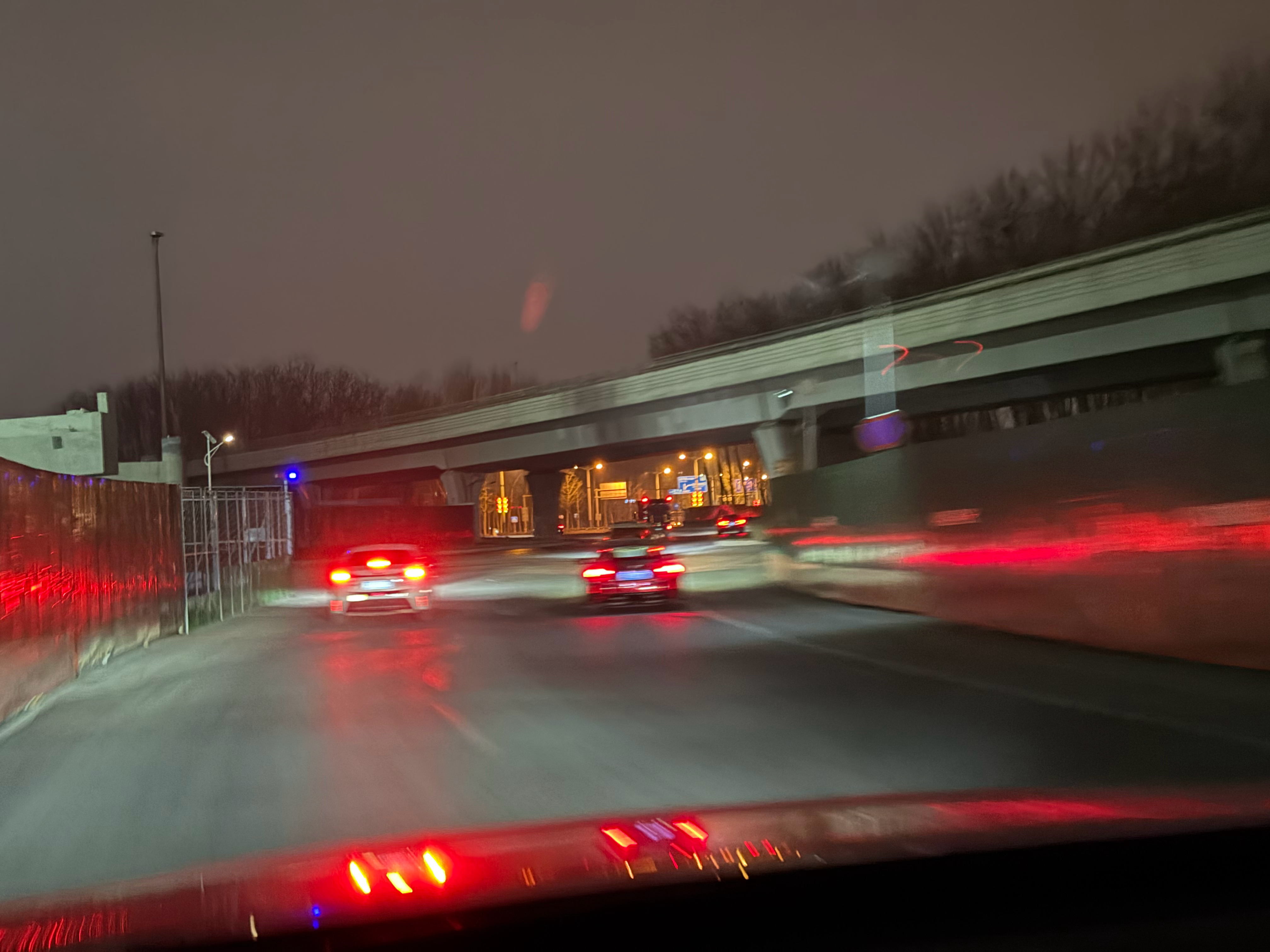 北京人有自己的巴音布鲁克…知道这个梗的人一定知道我拍的是哪段路….飞驰人生巴音布