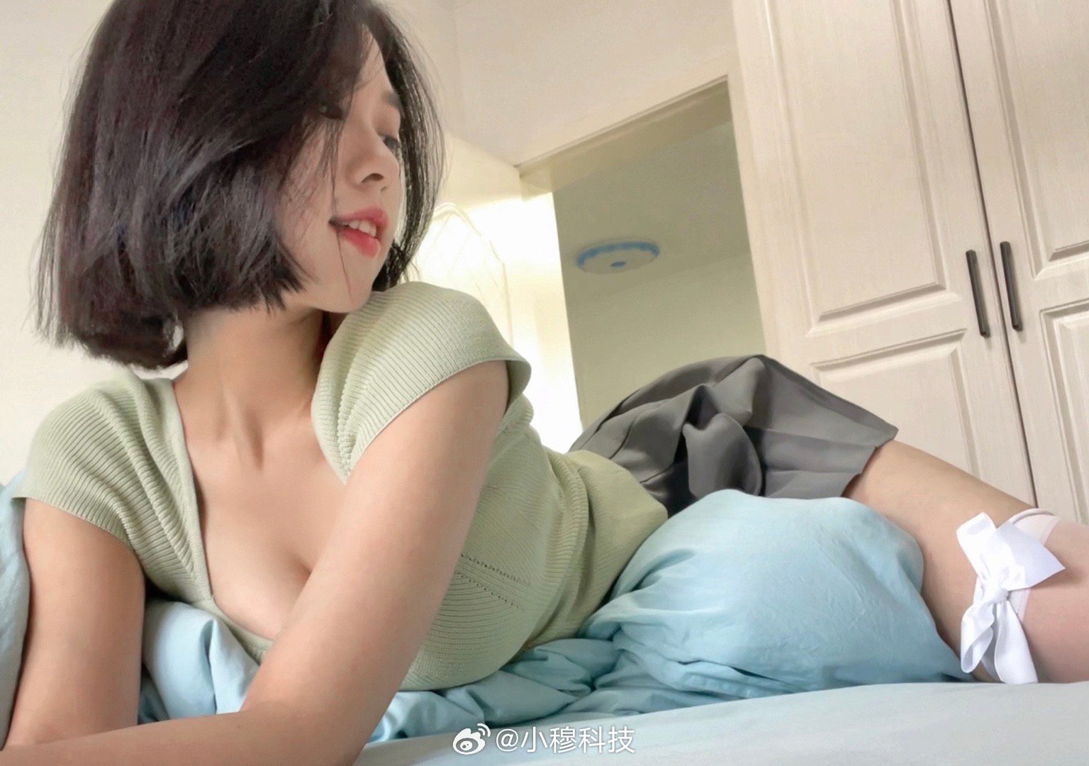 穆粉早安家人们周六早啊，又是一个没人比我早的一天，今天虽然休息，但是会很忙很累[