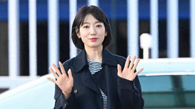 朴信惠二胎产女母女平安，经纪公司官宣短期不安排工作