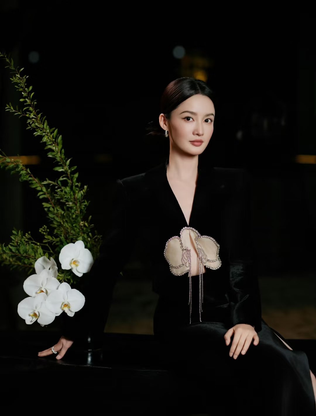 李沁这组新中式拍得很有格调啊～ ​​​