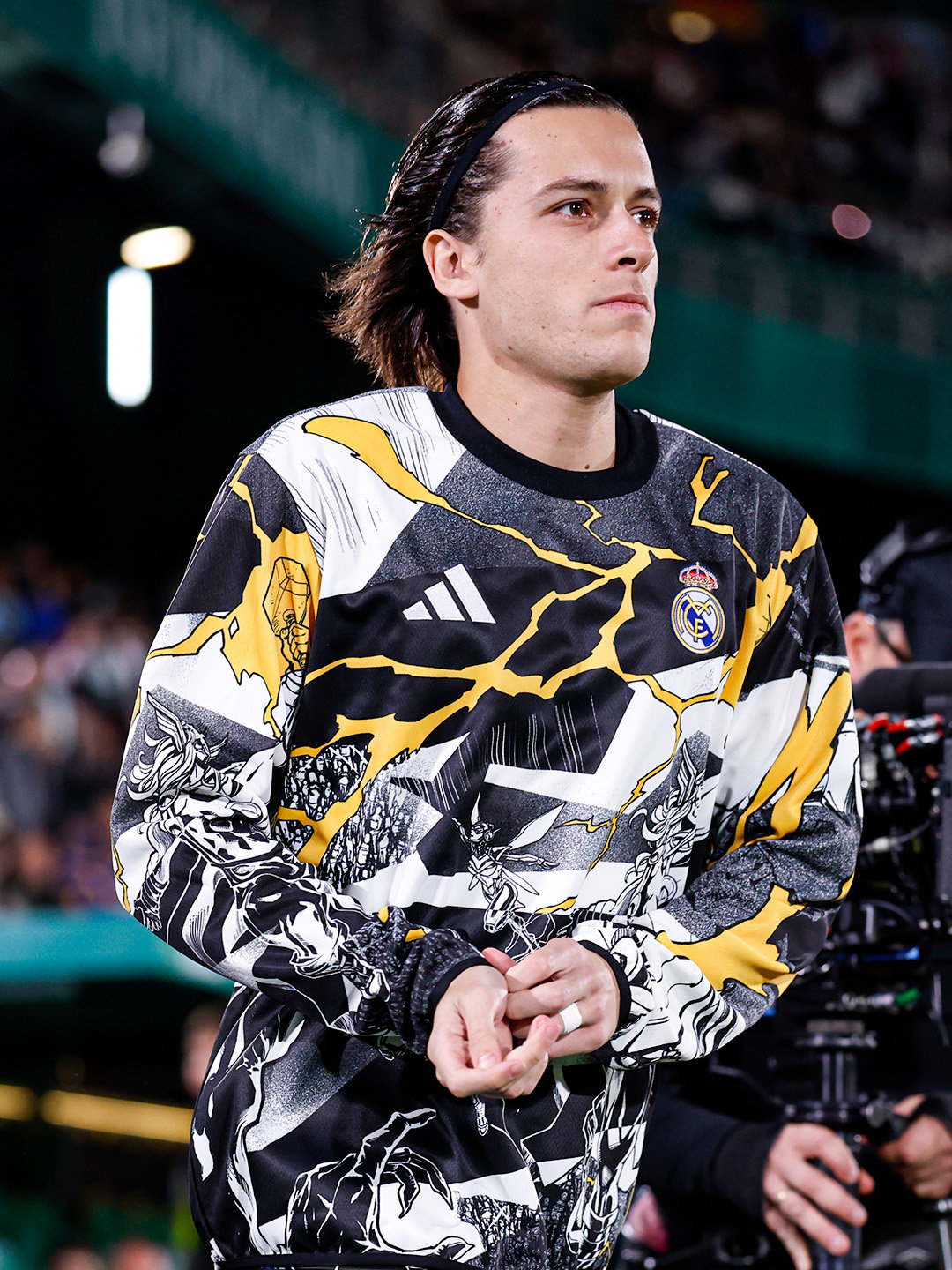 赛前热身完毕，比赛即将开始！  