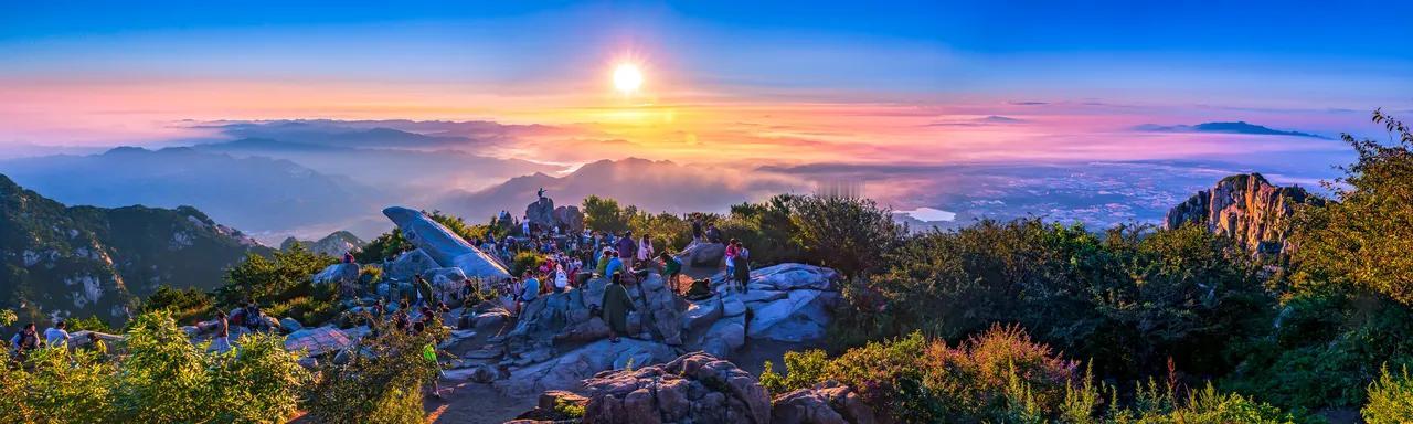 这段话真是有气势，把齐鲁大地的厚重与辉煌，描绘得像一部翻开来就自带金光的史诗。?